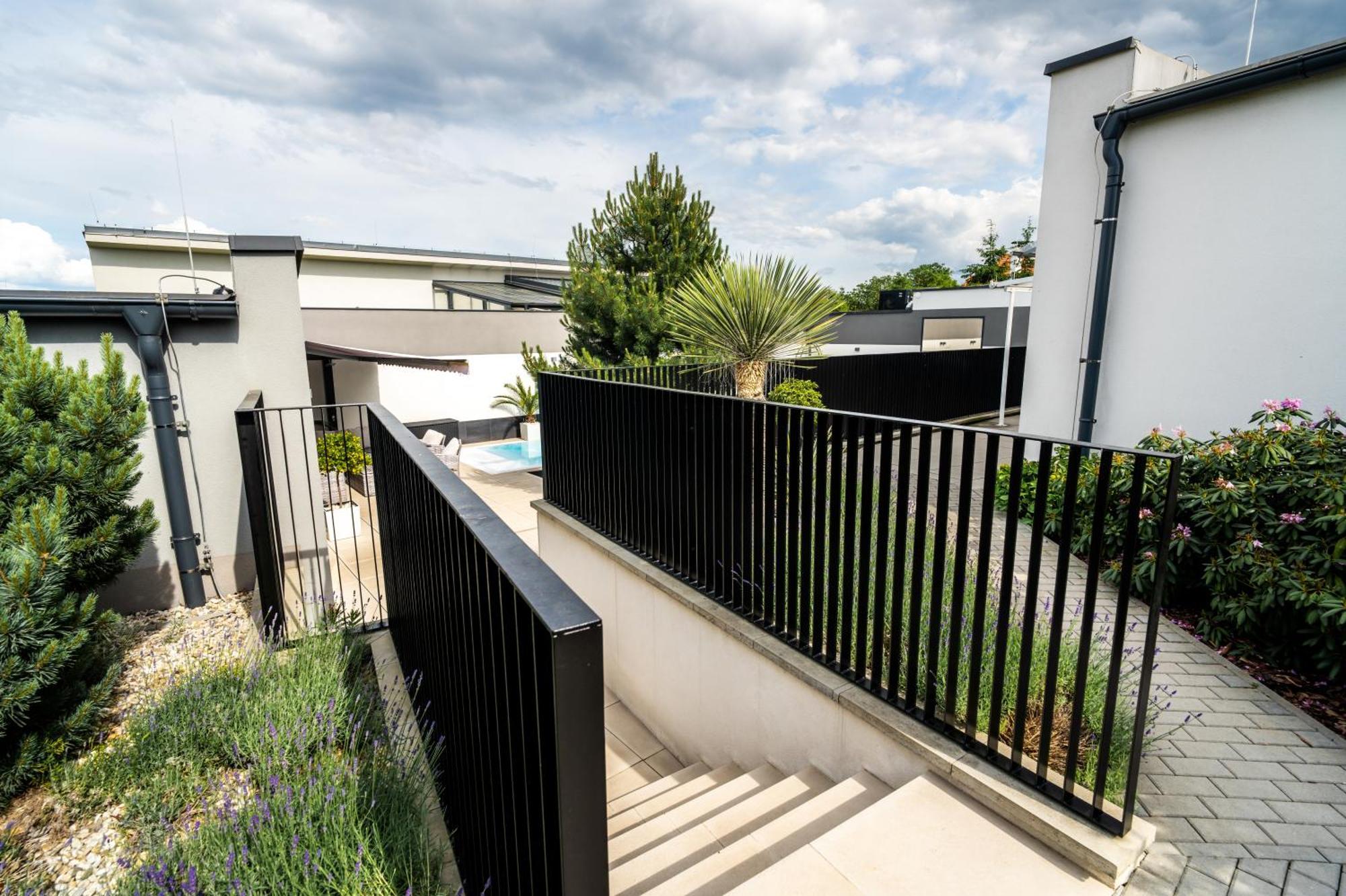Apartmany Ladná Eksteriør bilde